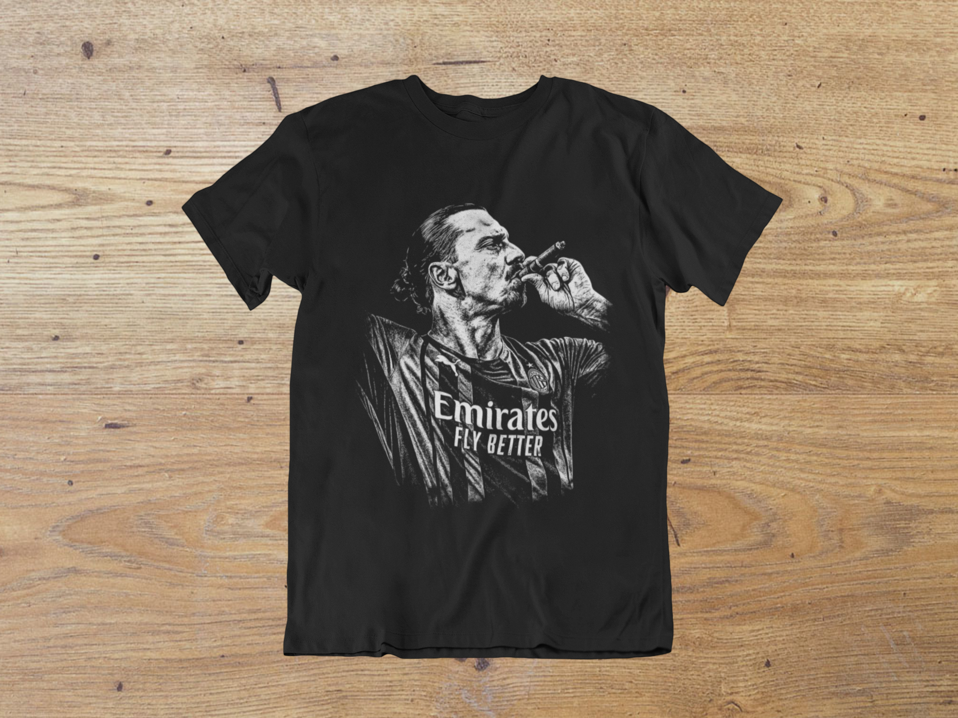 T-shirt Zlatan "The King of Milan" – Ibrahimović Cigar Portrait / Rossoneri Legend Graphic