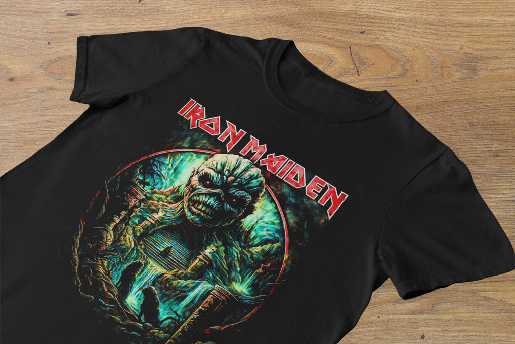 T-shirt Iron Maiden "Eddie's Realm" – Fantasy Horror Art / NWOBHM Legend Graphic