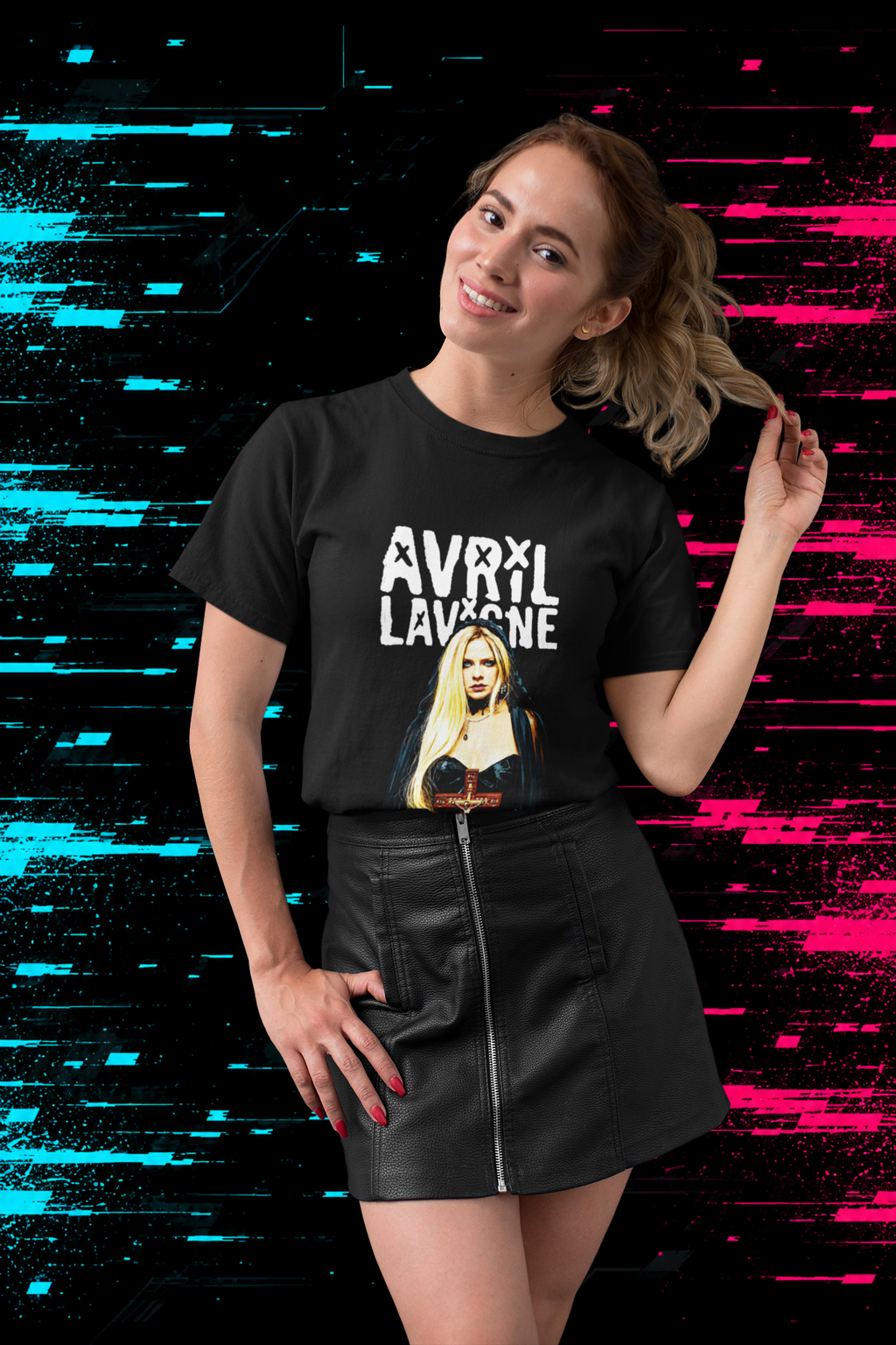 T-shirt Avril Lavigne "Gothic Princess" – Pop Punk Icon Art / Dark Aesthetic Graphic